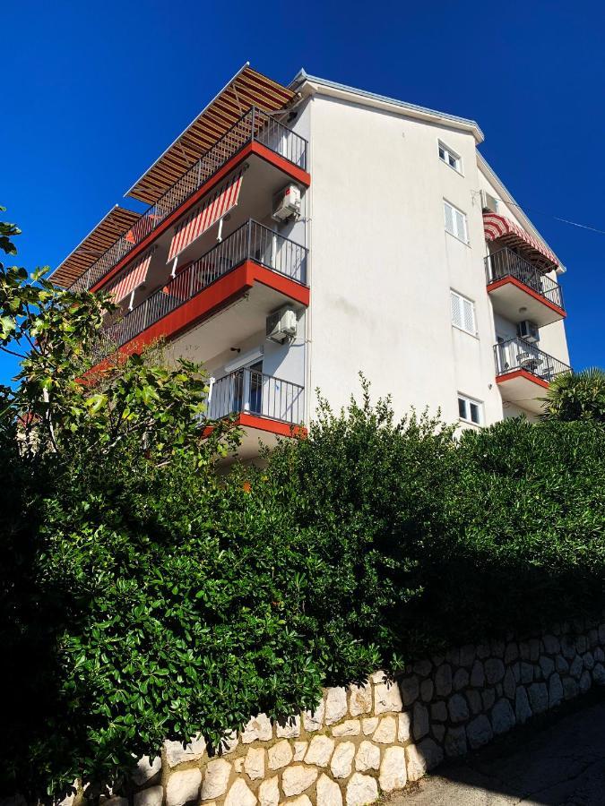 Apartments Julija Crikvenica Exterior foto
